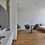 Moderne Dhh Mit Zwei 게르슈토펜