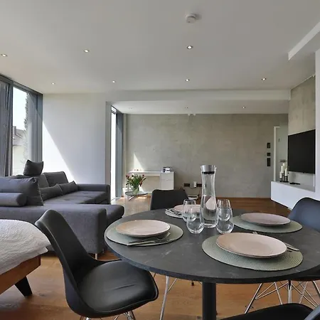 Moderne Dhh Mit Zwei Holiday home
