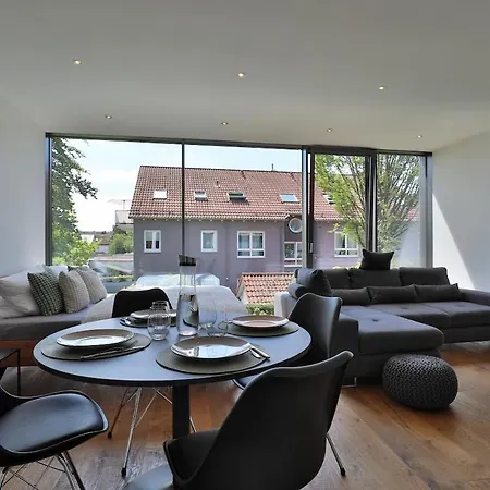 Moderne Dhh Mit Zwei