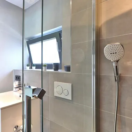 Moderne Dhh Mit Zwei