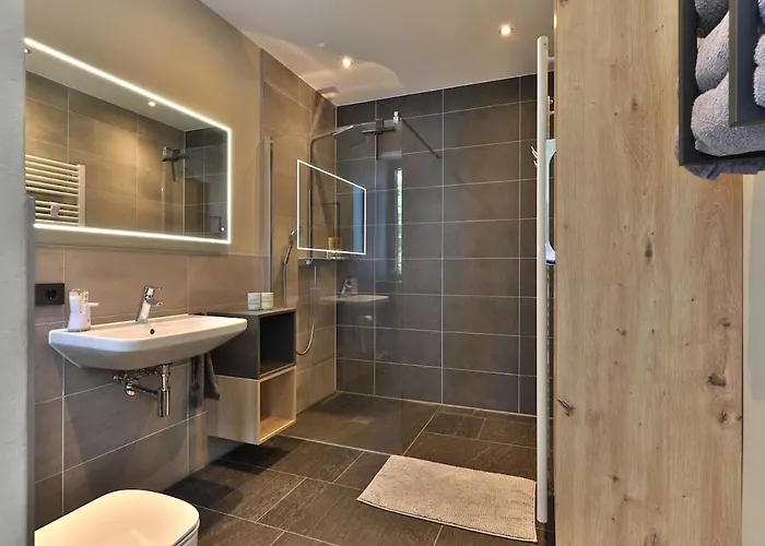 Moderne Dhh Mit Zwei Tatil Evi Gersthofen