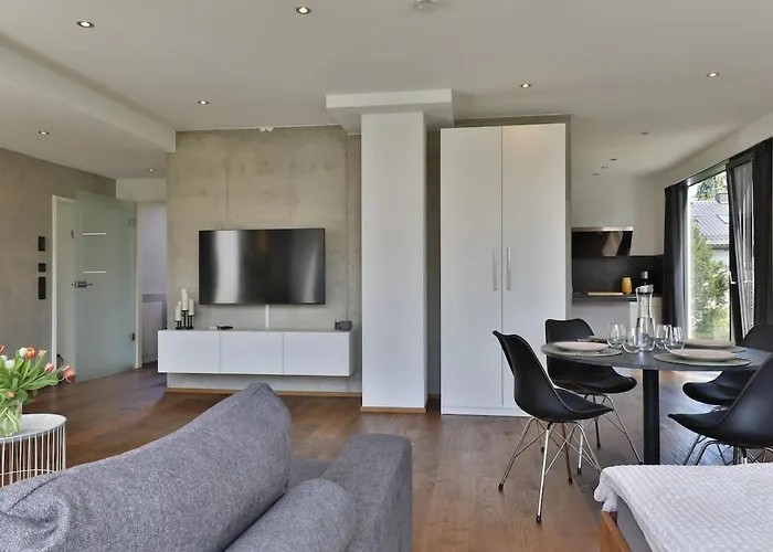 Moderne Dhh Mit Zwei *