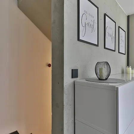 Moderne Dhh Mit Zwei Feriehus Gersthofen