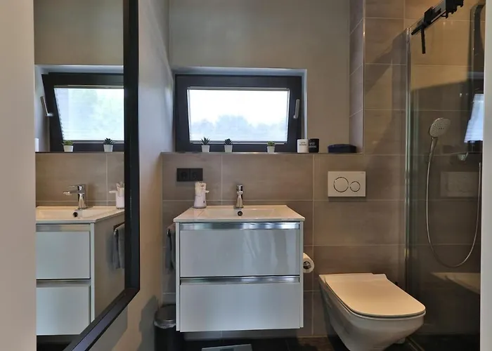 Moderne Dhh Mit Zwei Casa vacanze Gersthofen